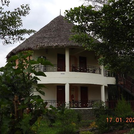 Sirville Lake Elementaita Lodge Gilgil Экстерьер фото